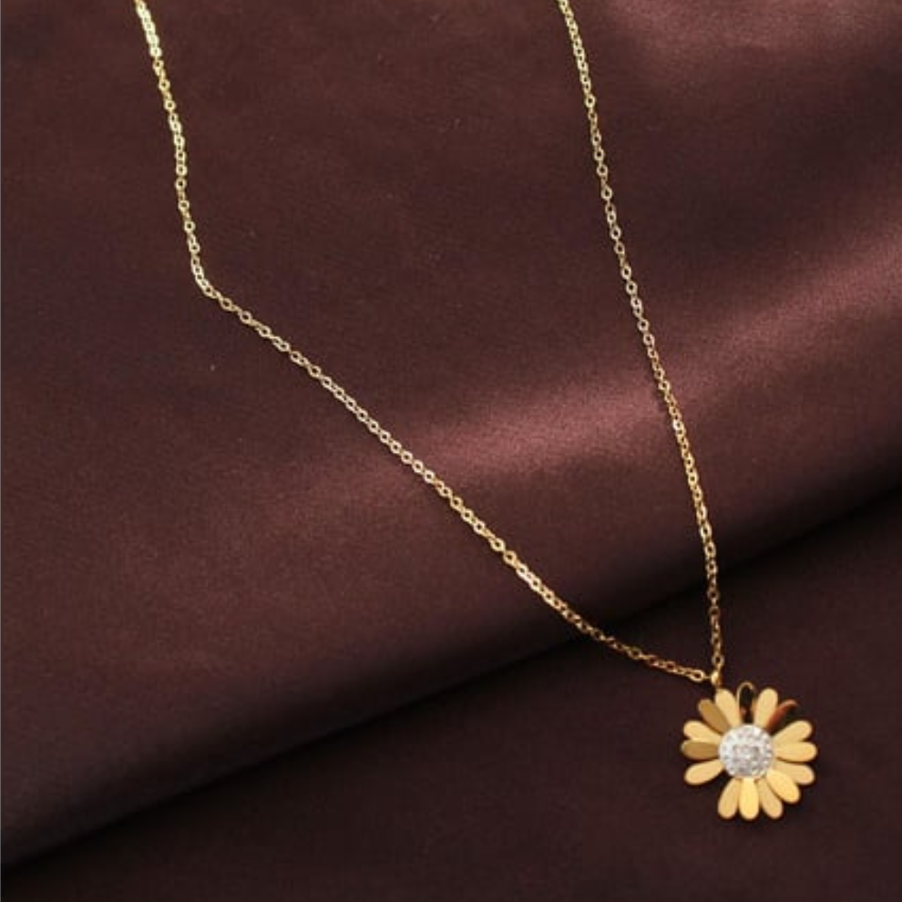 Daisy Flower Pendant